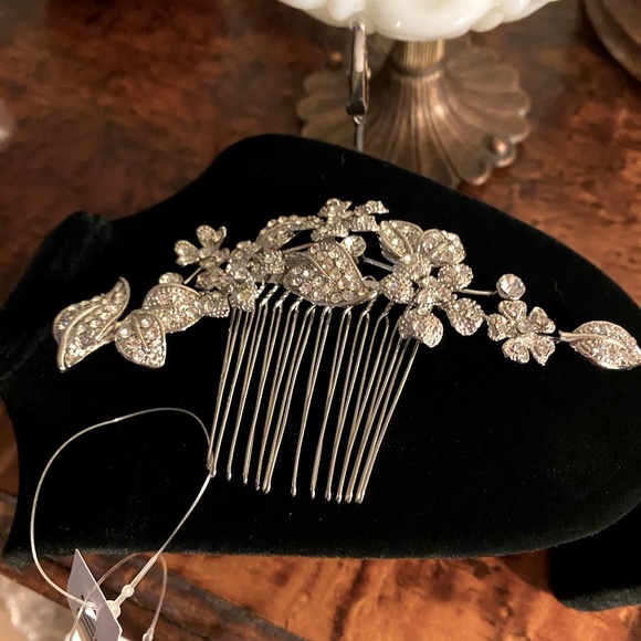 Swarovski Bridal Hair Ornament/Comb - Picture 6 of 8